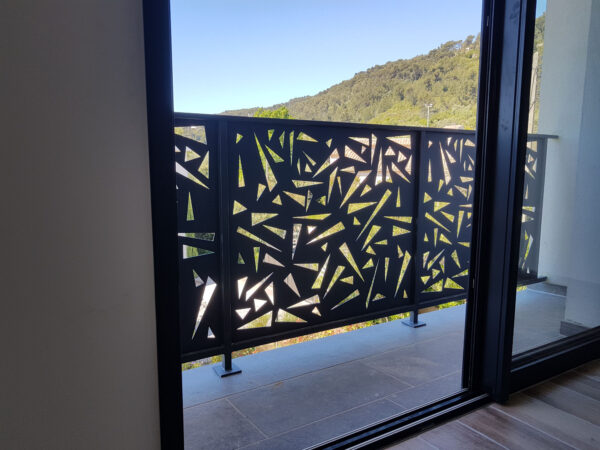 Garde-corps de terrasse en découpe laser design – Image 2