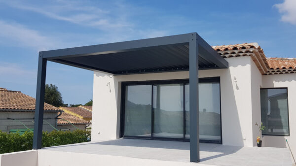 Pergola bioclimatique