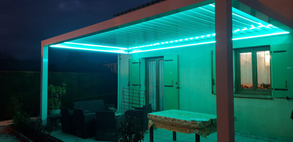 Pergola bioclimatique avec domotique Led – Image 2