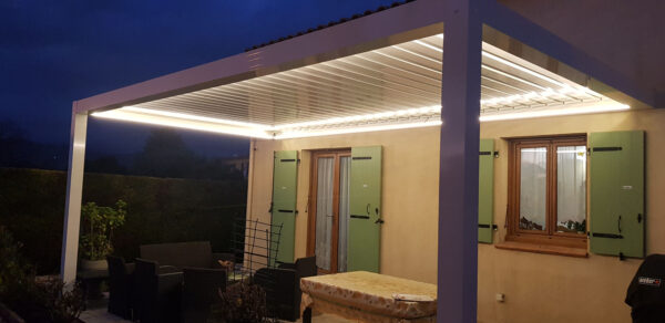 Pergola bioclimatique avec domotique Led – Image 3