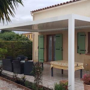 Pergola bioclimatique avec domotique Led