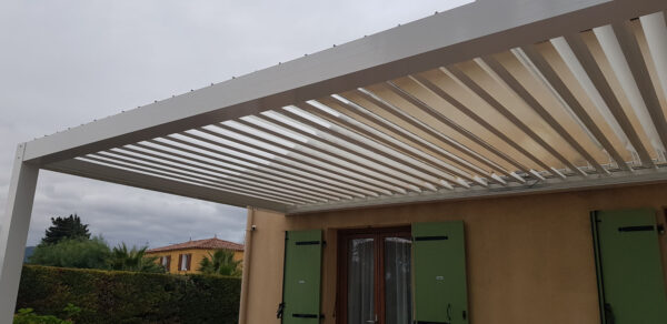 Pergola bioclimatique avec domotique Led – Image 6