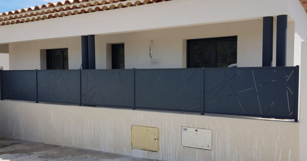 Portail coulissant laser moderne – Image 3