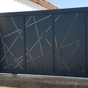 Portail coulissant laser moderne
