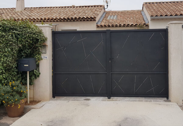 Portail deux vantaux laser moderne – Image 3