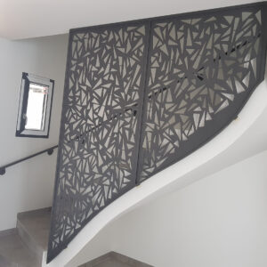 Rampe d'escalier claustra laser