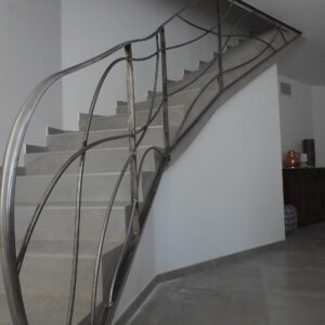 Rampe d'escalier design sur mesure